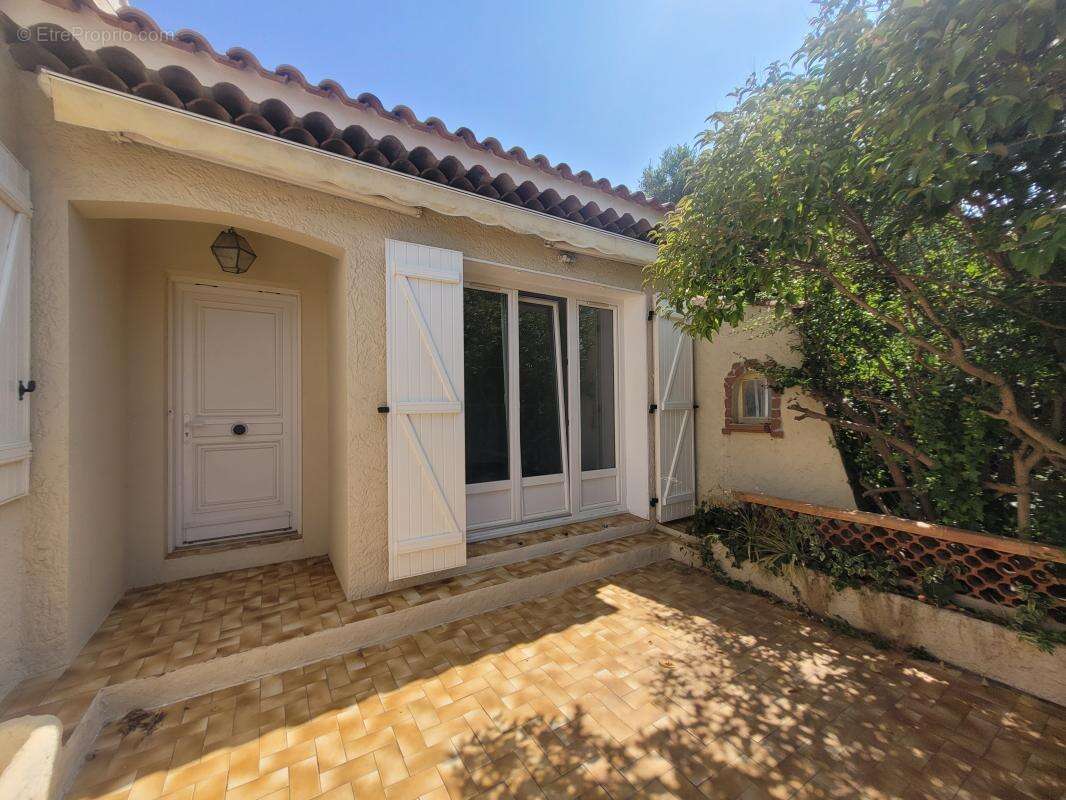 Maison à SIX-FOURS-LES-PLAGES