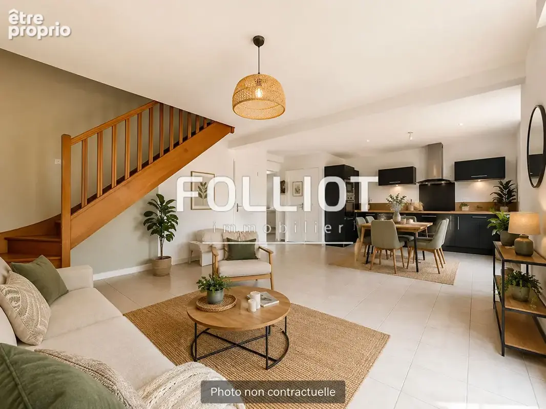 A VENDRE Maison 5 pièces à vendre à Bréhal - 50290 - Centre - photo 2