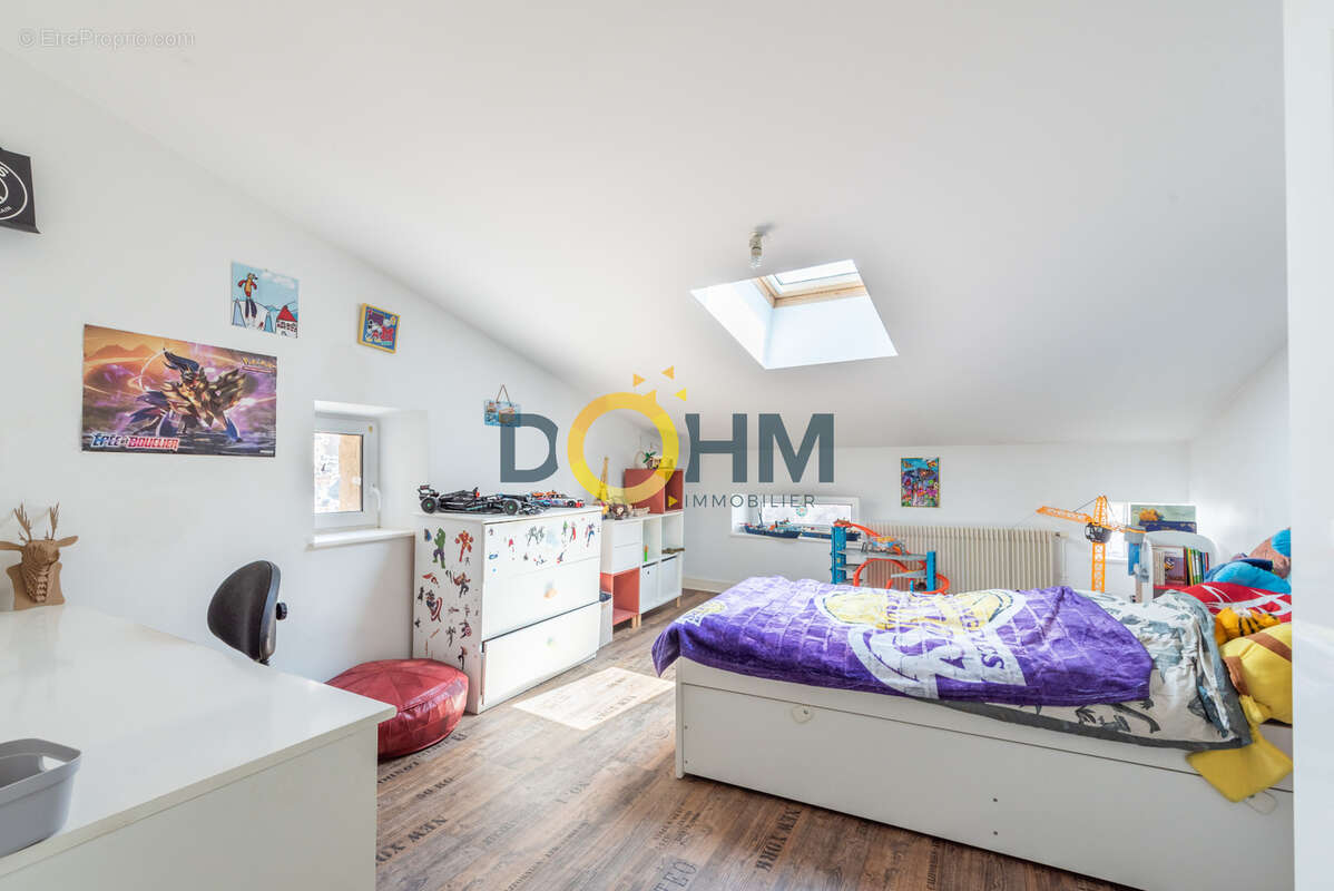 Ensemble immobilier, maison 146m2  plus  2 appartements sur terrain de 1075m2 - photo 11