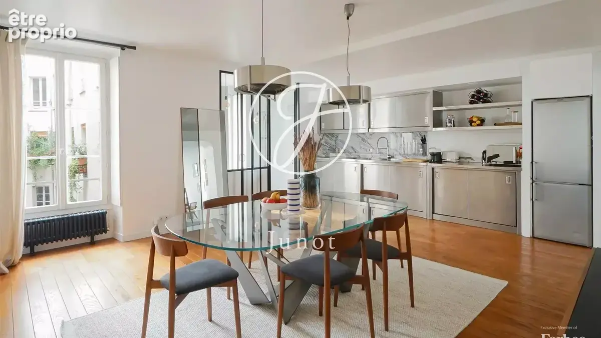 Paris 2e - SENTIER / REAUMUR - Appartement à vendre - 116,04m² Carrez et 118,16m² au sol -  2 Chambres - Balcon filant. - photo 2