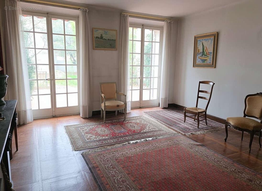 Maison 388 m² à Sollies-Pont  - photo 4