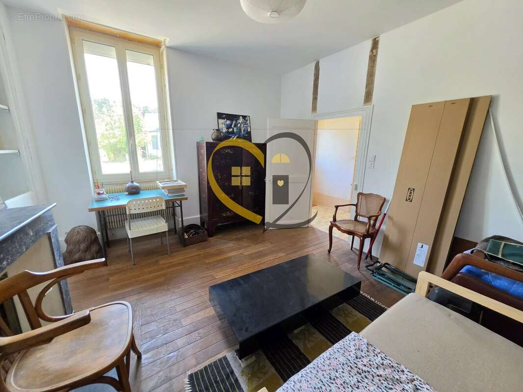 Maison avec dépendances et fort potentiel – Henrichemont - photo 19