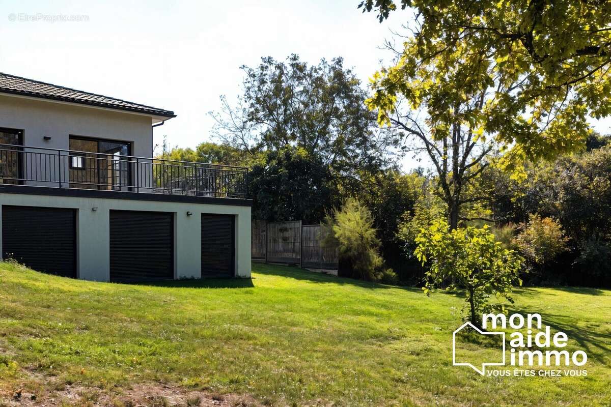 Maison à FARGUES-SAINT-HILAIRE