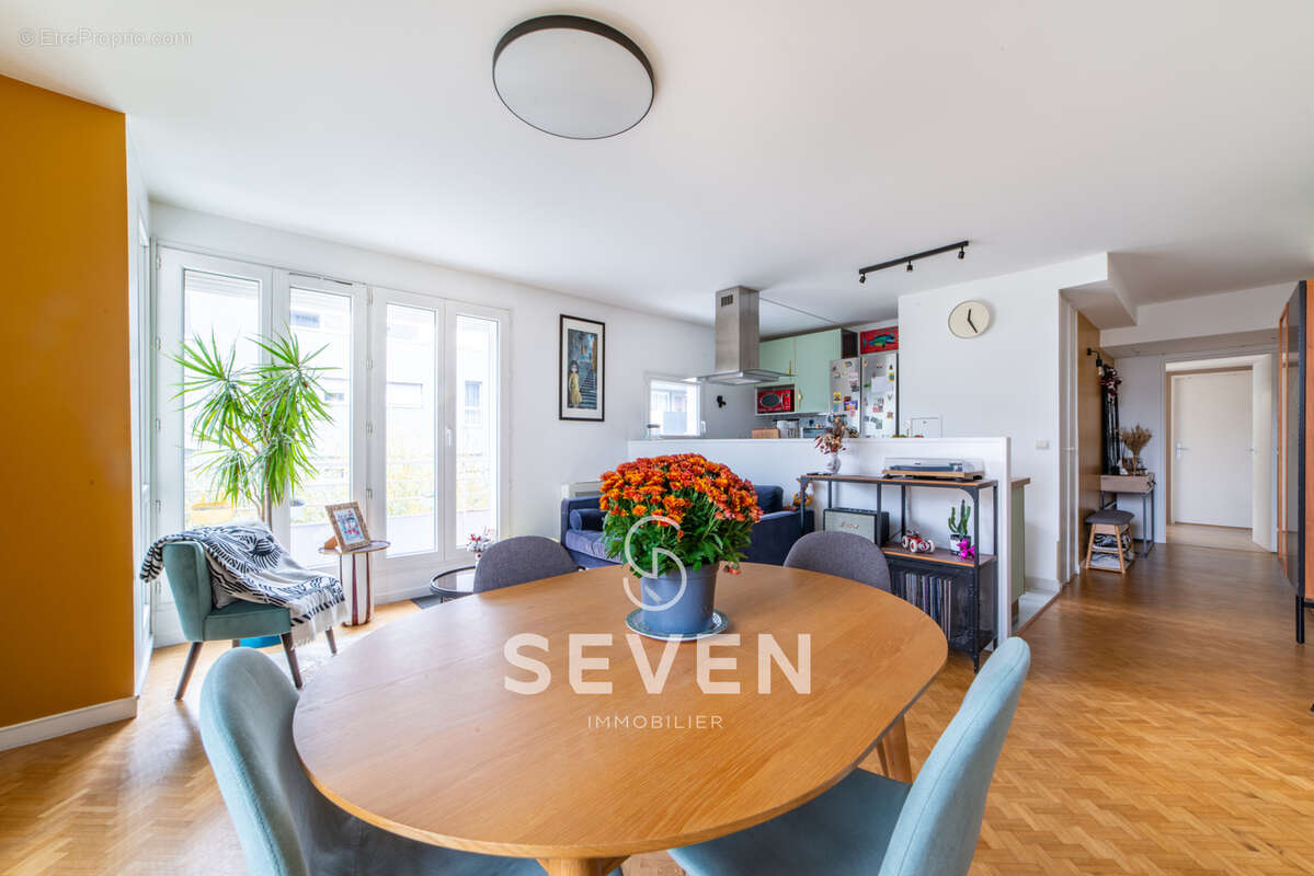 Appartement à CLICHY