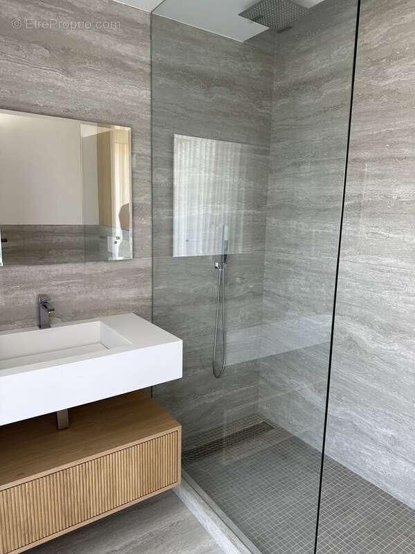 Appartement à VILLEFRANCHE-SUR-MER