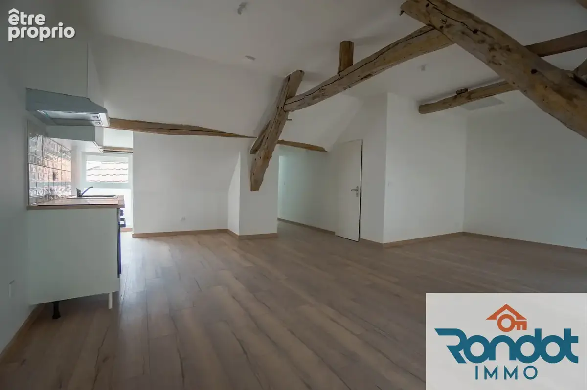 Appartement 2 pieces / 1 chambre / environ 75 m2 au sol / 54 m2 carrez - photo 2