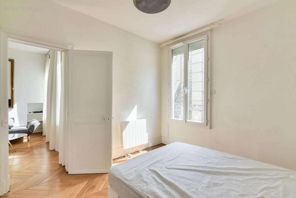 Paris 10 - rue des petits hotels - 2 pieces -lumineux -calme - photo 5