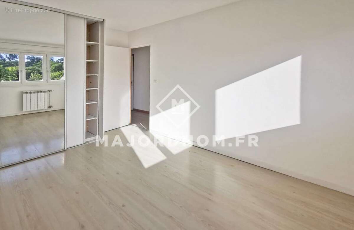 Appartement à MARSEILLE-12E