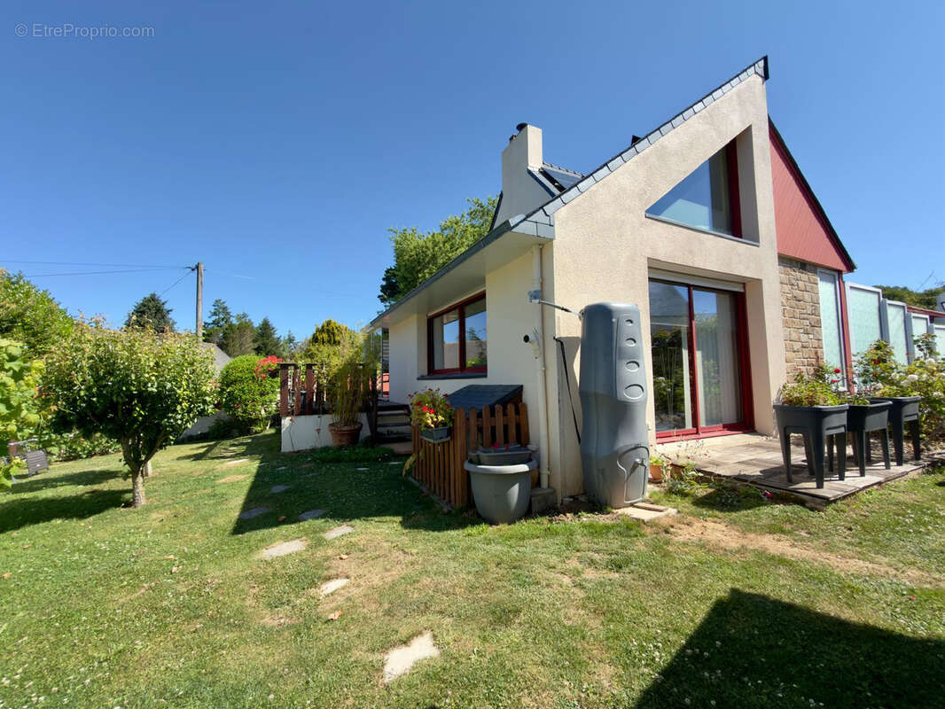 Maison à SAINT-EVARZEC