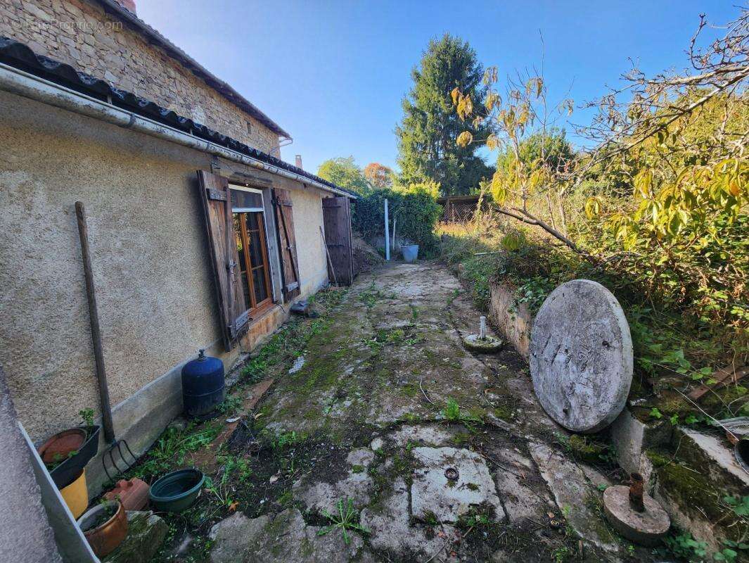 Maison à BRILLAC