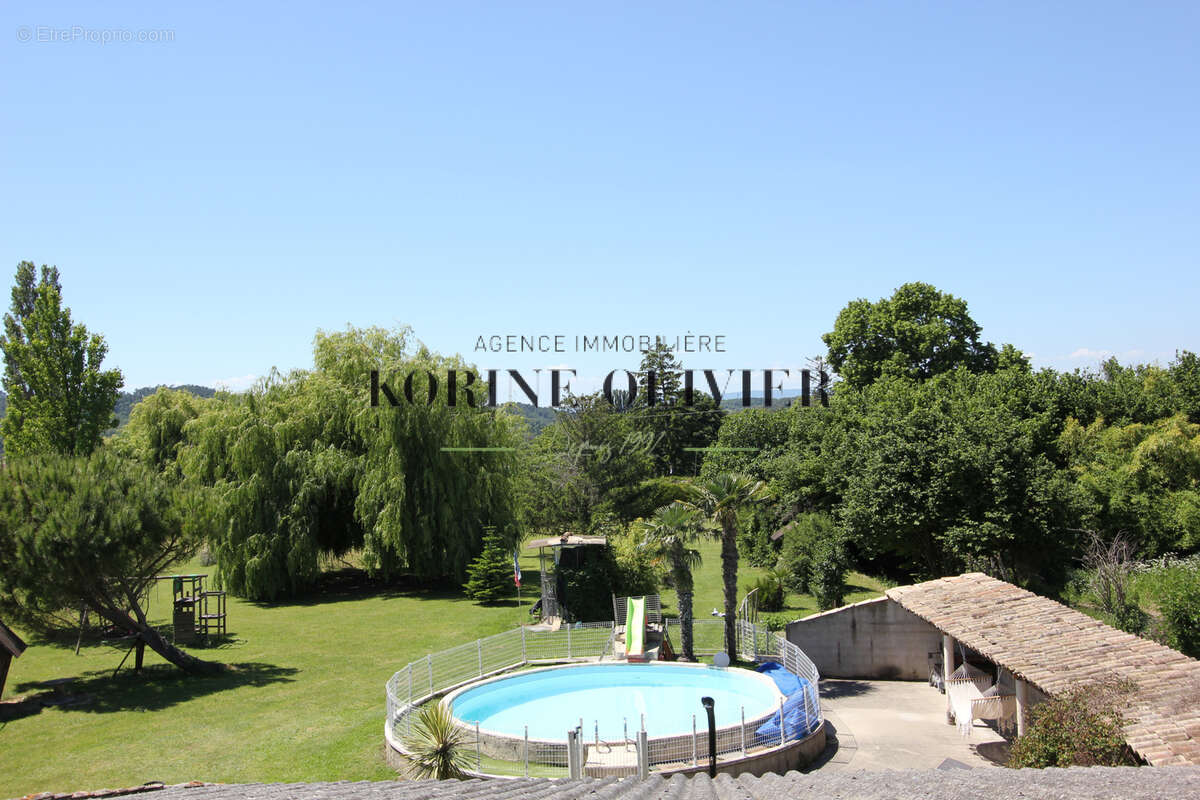Belle propriété en pierre de 210 m2 avec piscine et terrain arboré de 7 000 m2 - photo 5