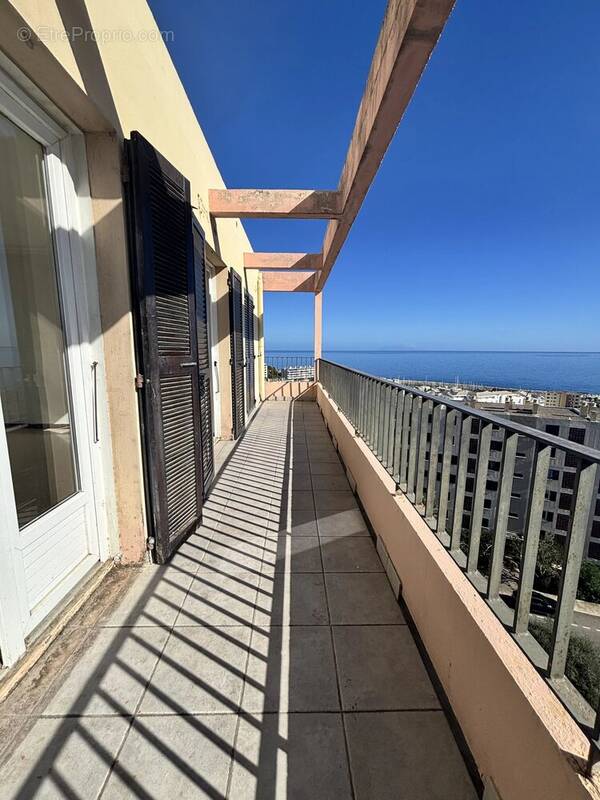 Appartement à SAN-MARTINO-DI-LOTA