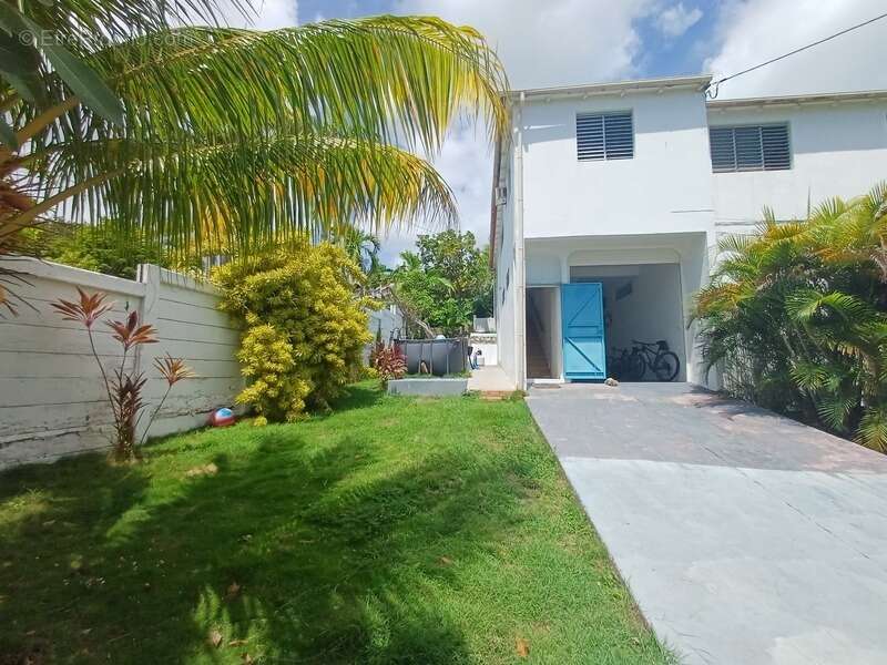 Maison à SAINTE-ANNE