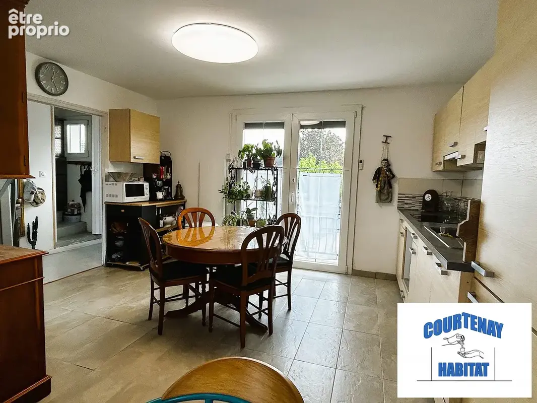 Maison 5 pièces 110 m² à vendre à Courtenay (45320) - photo 2