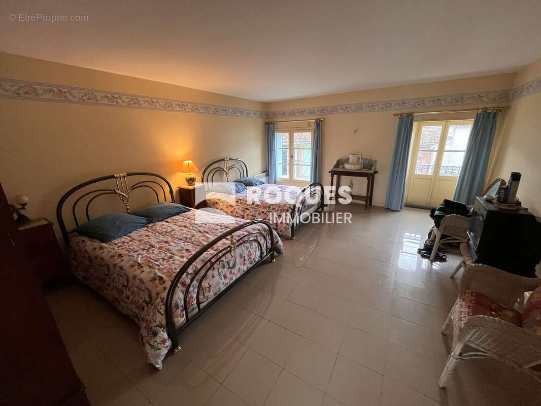 Magnifique maison de Village avec Piscine! - photo 8