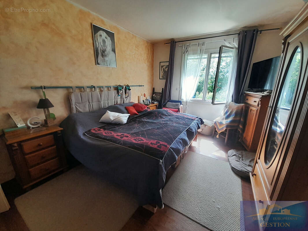 Maison à OMEX