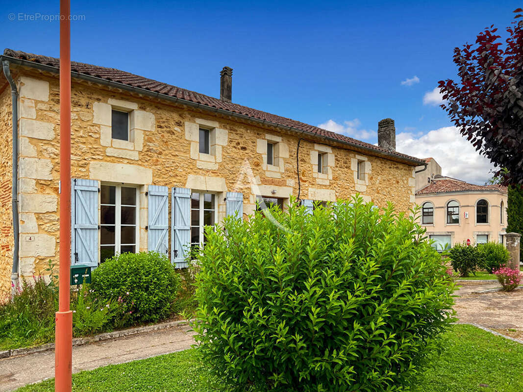 Maison à MONSEMPRON-LIBOS