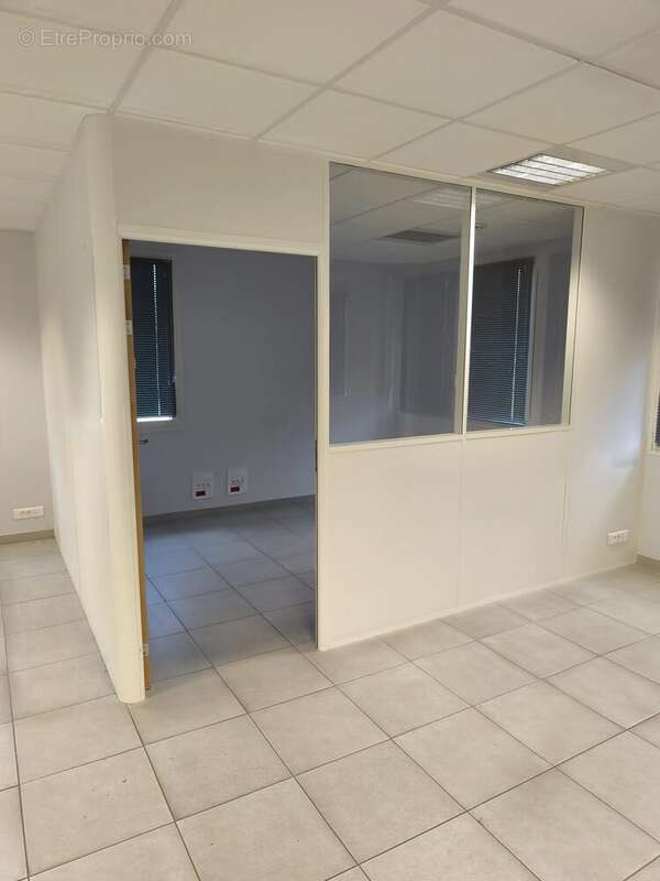 Commerce à LE THUIT-SIGNOL