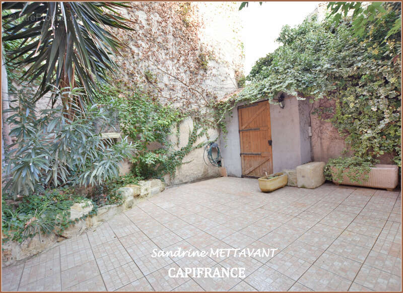 Maison à SAINT-THIBERY