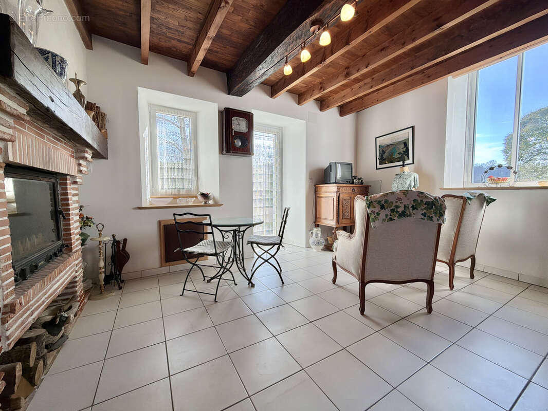 Maison à SAINT-SYLVESTRE-SUR-LOT