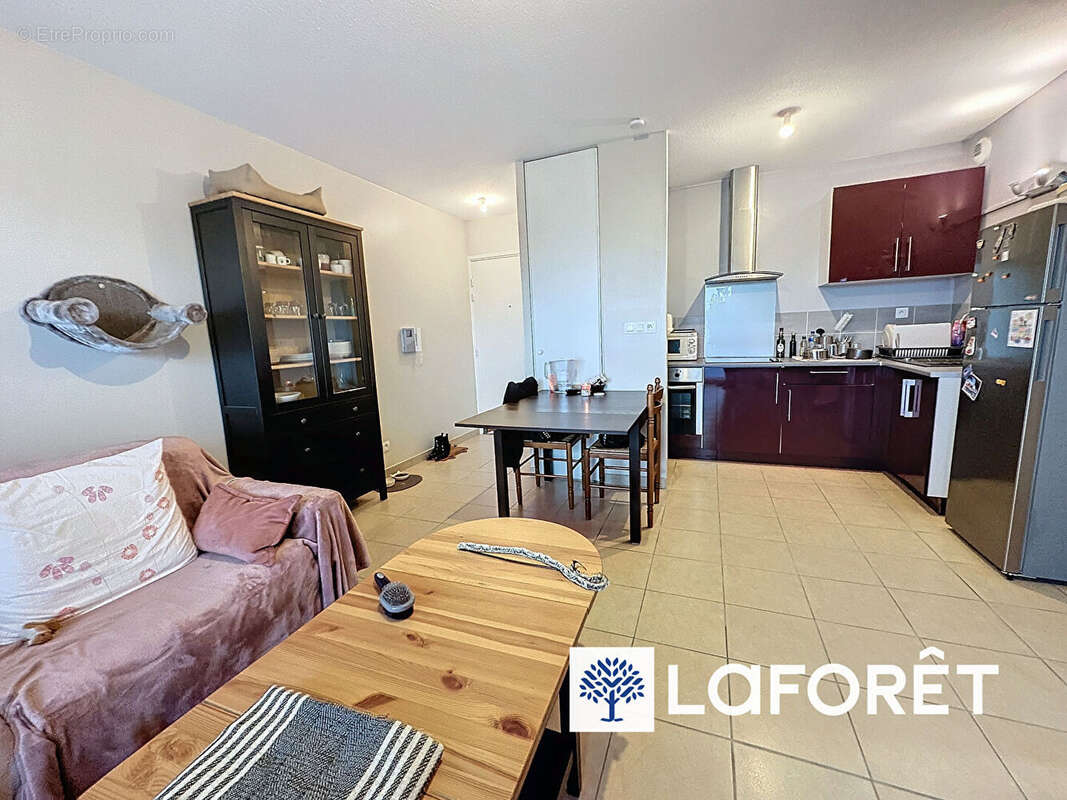 Appartement à L&#039;ISLE-D&#039;ABEAU