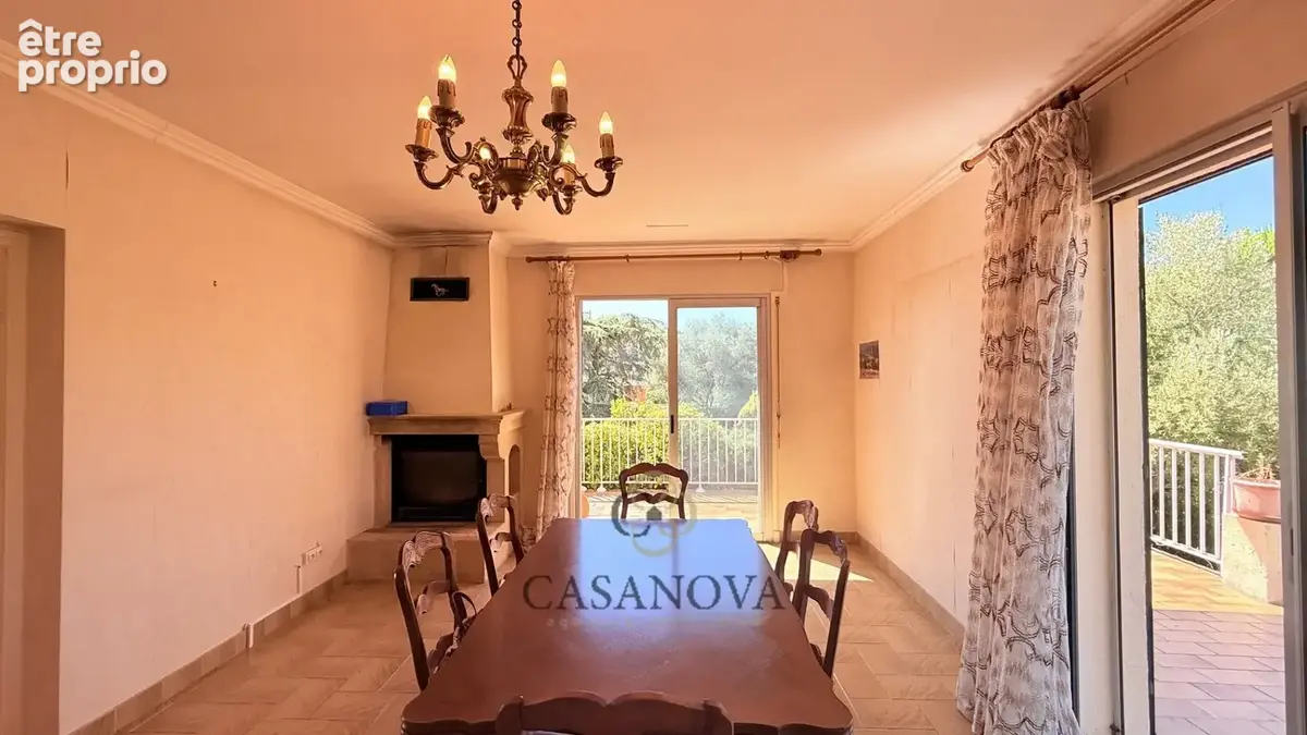 Villa d'architecte avec piscine, six chambres et appartement indépendant sur 1 720 m² de terrain - photo 8