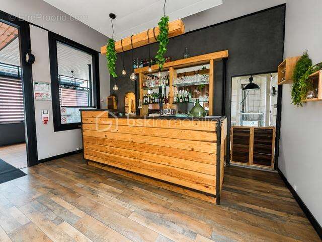 Restaurant - murs et fond - jardin - hangar - cave - photo 2