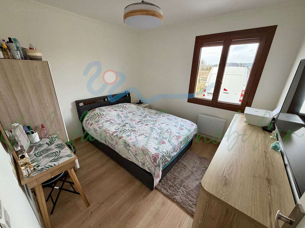 Maison à LIMETZ-VILLEZ