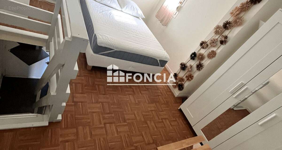 Appartement à LA LONDE-LES-MAURES