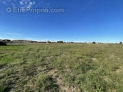 Terrain à AIMARGUES