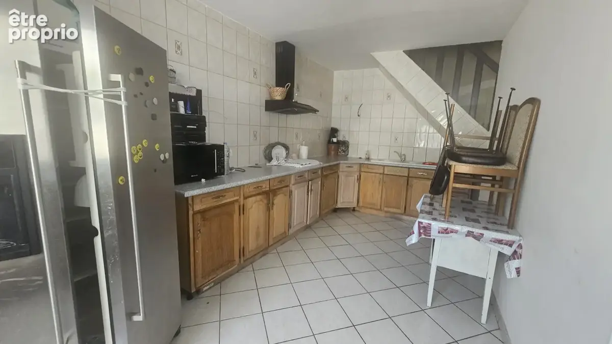 LE DORAT (87) — Maison de ville avec terrain, 4 à 5 chambres — beau potentiel, travaux à prévoir - photo 6