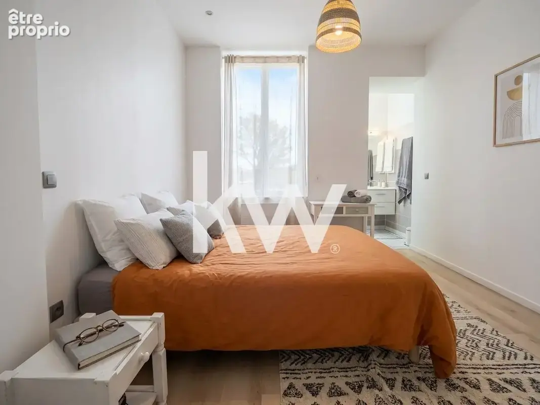 Appartement 118 m² à Saint-Etienne  - photo 2