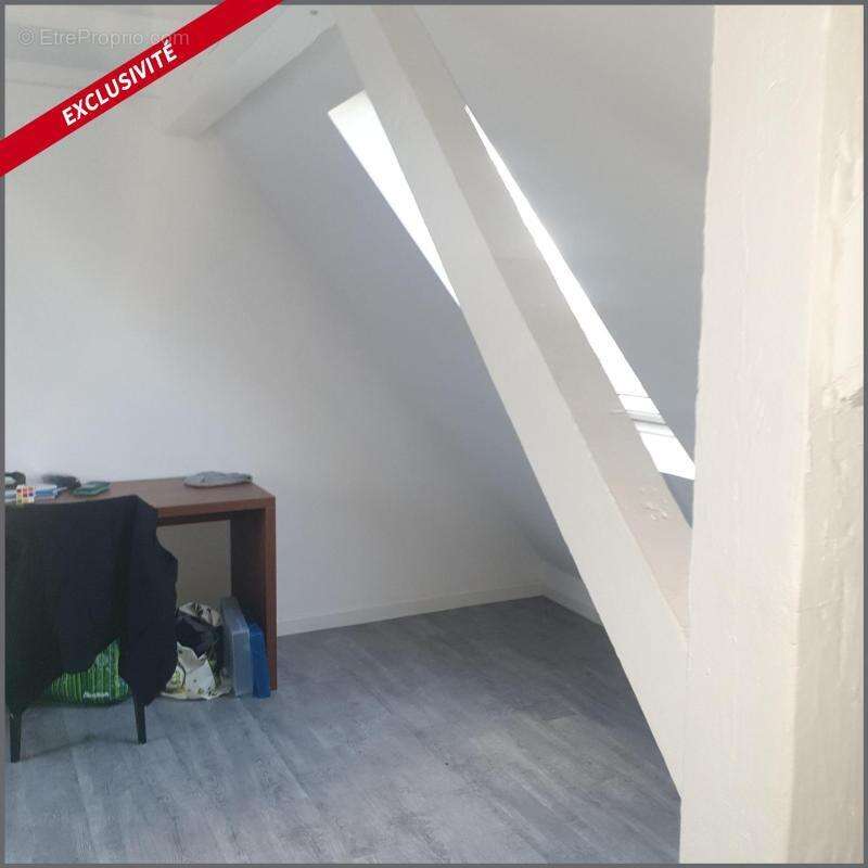 Un immeuble mixte, combinant des espaces professionnels et résidentiels, d'une surface de plancher d'environ 125 m² - photo 6