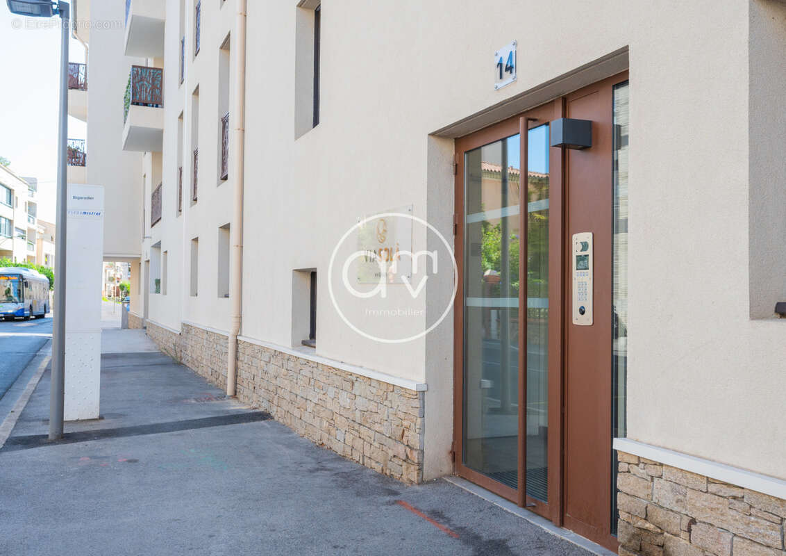 Appartement à HYERES