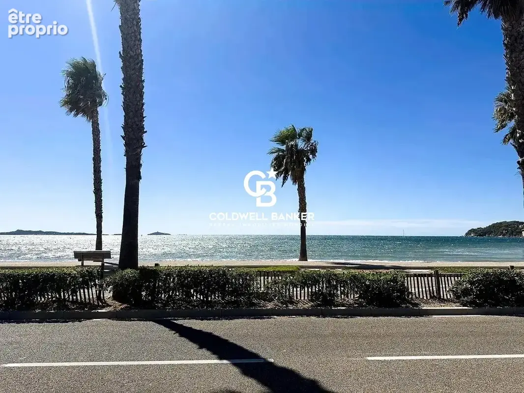 Appartement T2 rénové, vue mer - Les Lones - 83140 Six-Fours-les-Plages - photo 1