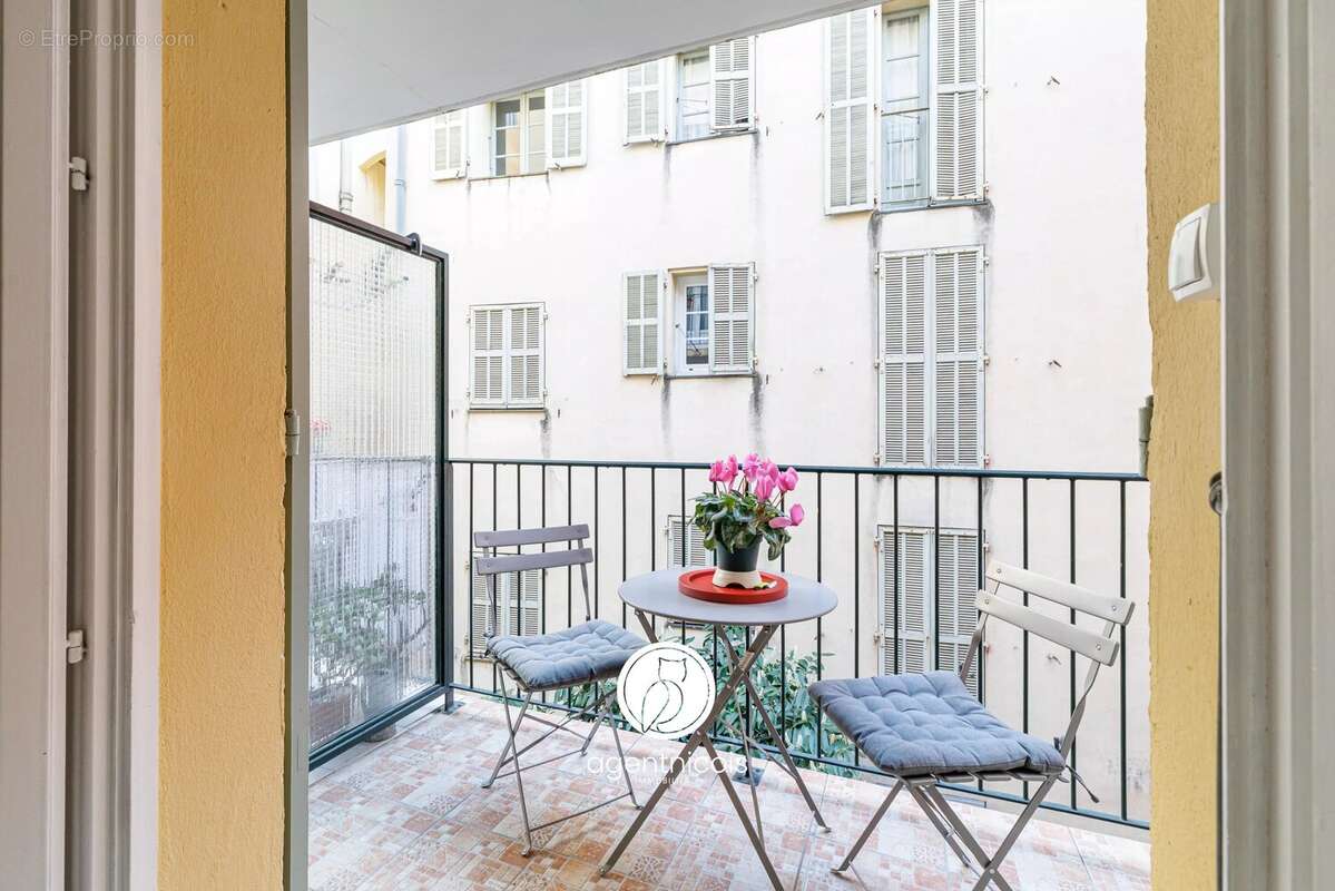 Appartement à NICE