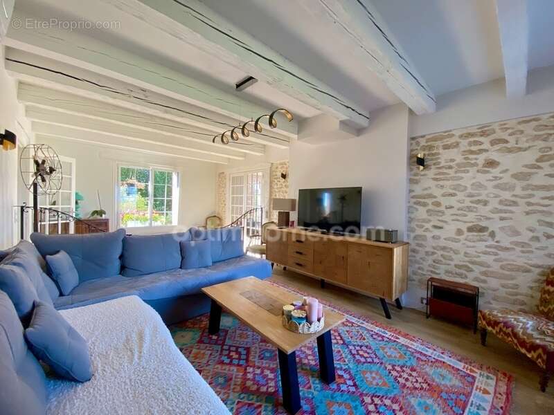 Maison à SAINT-JUST-EN-BRIE