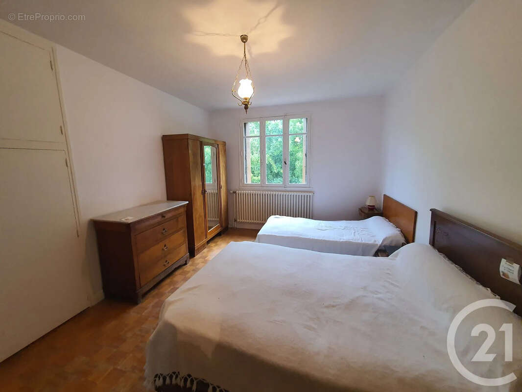 Maison 121 m² à Milhars  - photo 6