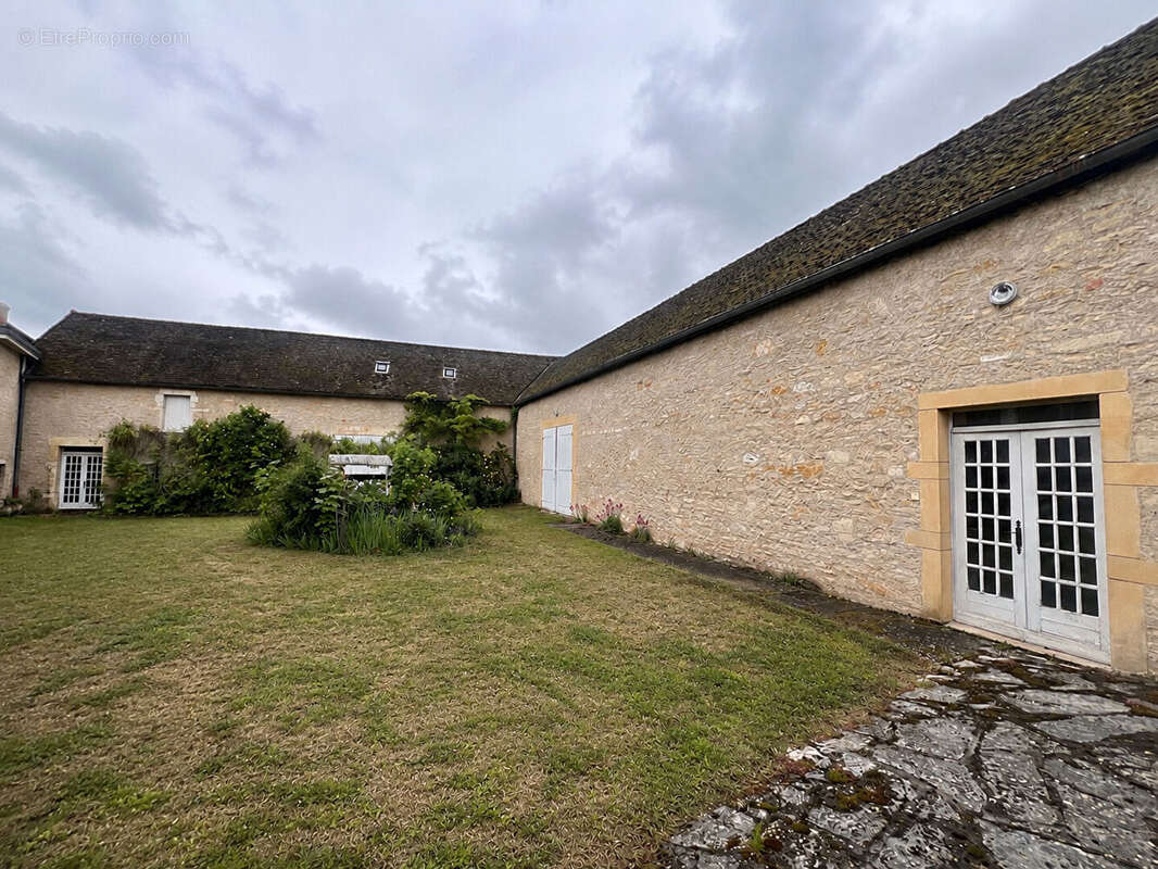 Maison à RULLY