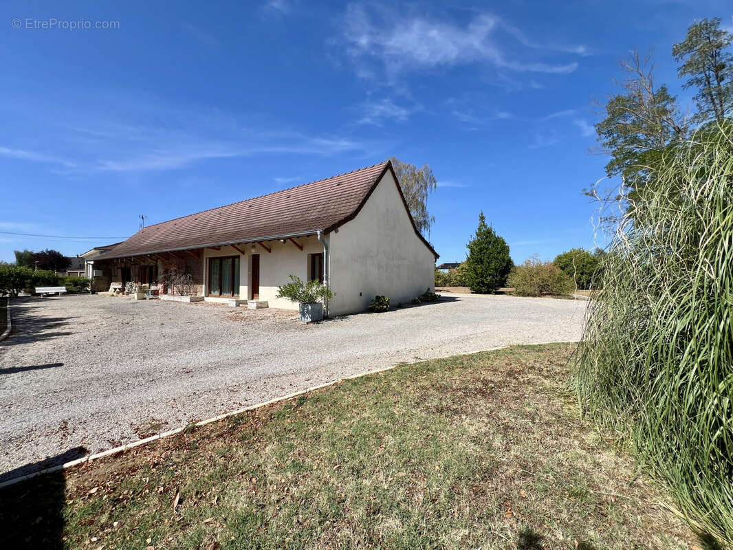 COUP DE CŒUR ASSURÉ   Magnifique longère bressane rénovée avec goût à deux pas de Louhans - photo 25