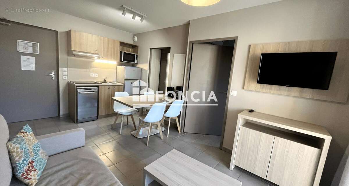 Appartement à LA LONDE-LES-MAURES