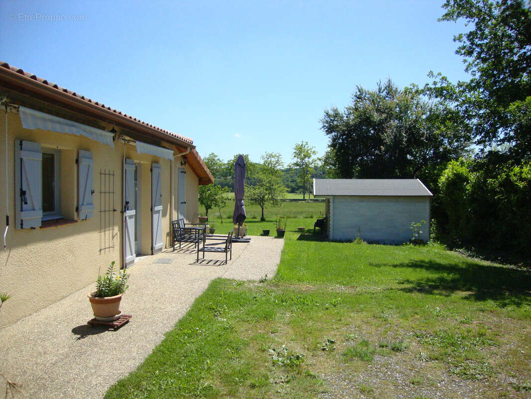 Maison à SEISSAN
