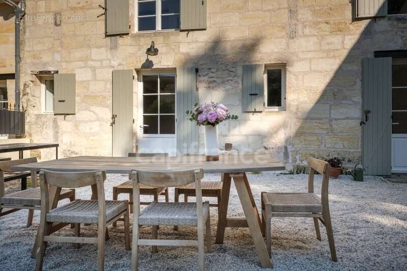 Maison à QUINSAC