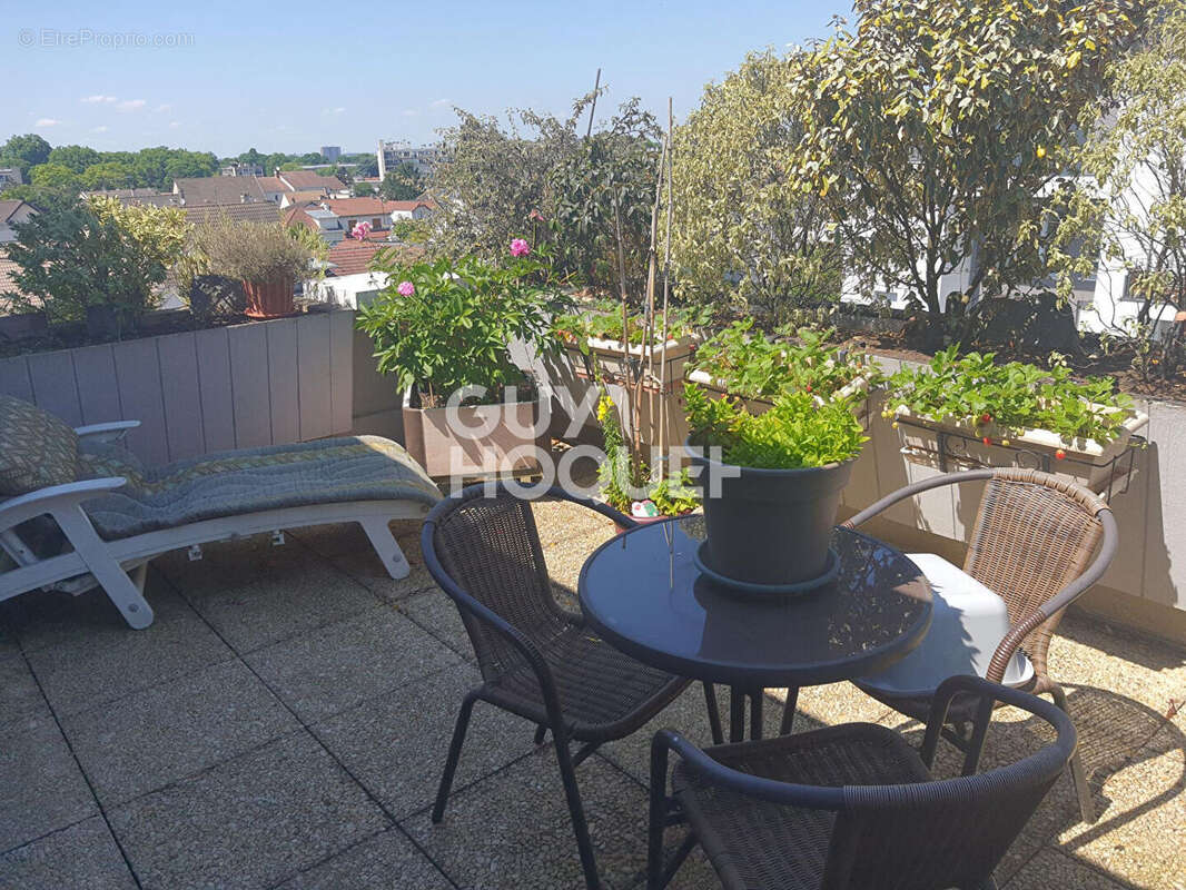 Appartement à LIVRY-GARGAN