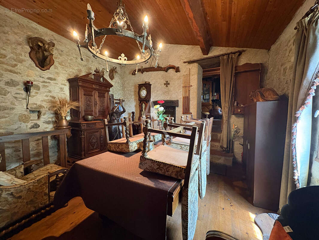 Maison à CASSAIGNES