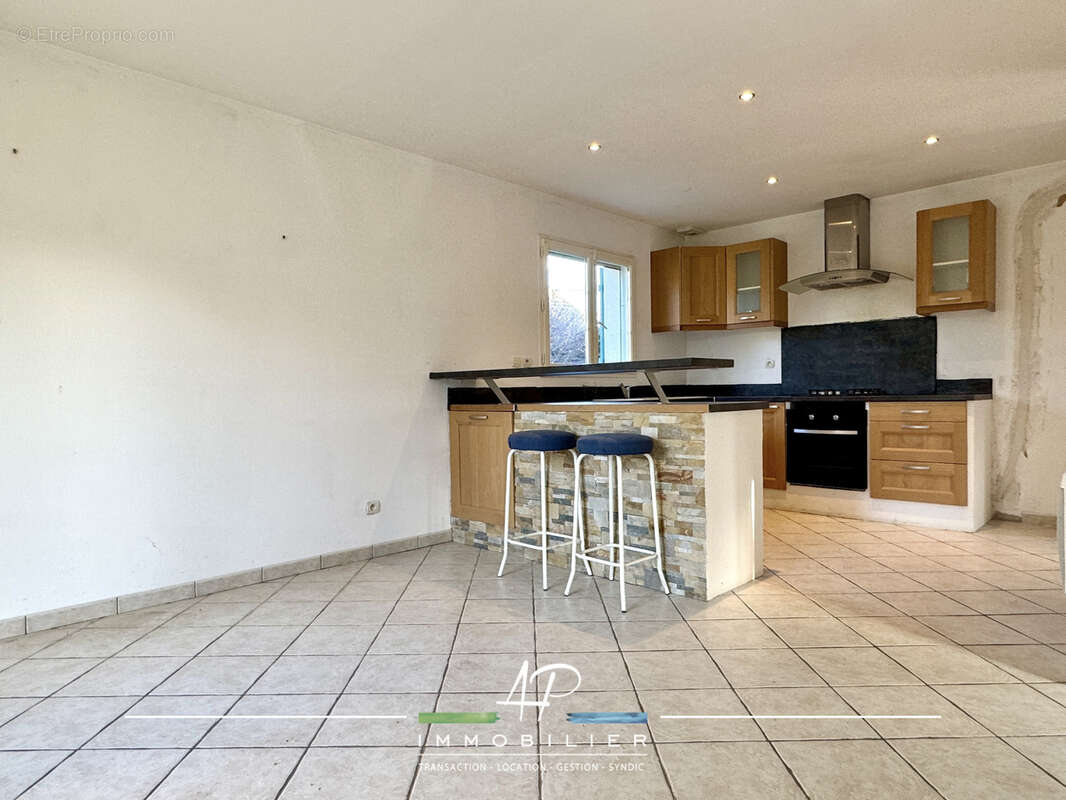 Maison à DAMPIERRE-ET-FLEE