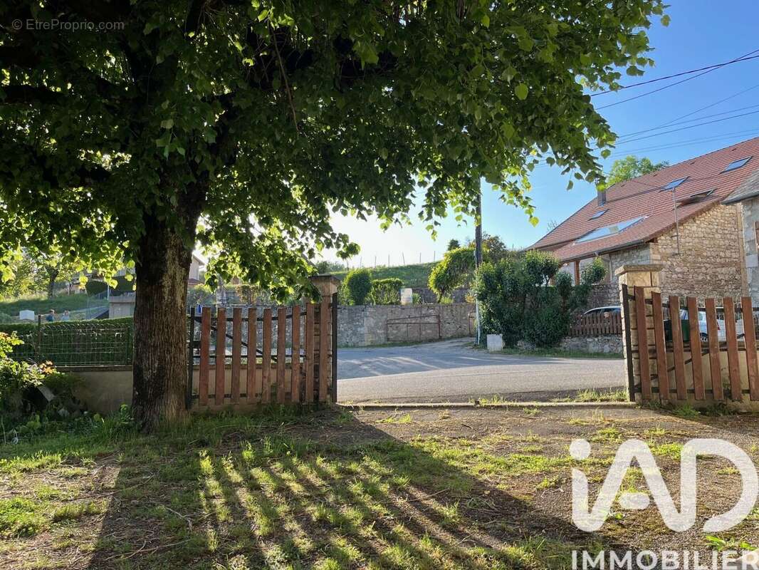 Photo 6 - Maison à CHAMPAGNE-EN-VALROMEY