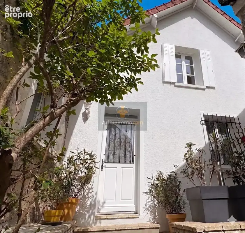 Maison à L'ETANG-LA-VILLE