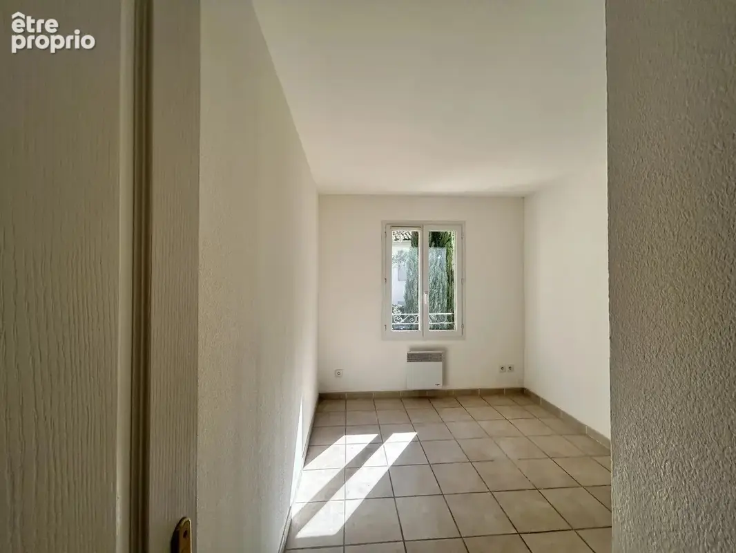 Appartement 85 m² à Mallemort  - photo 8