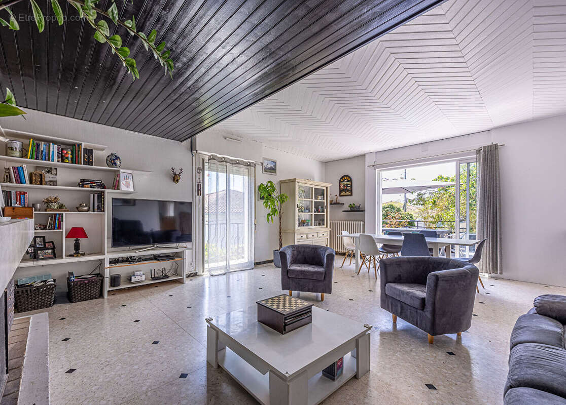 Maison à VAUX-SUR-MER